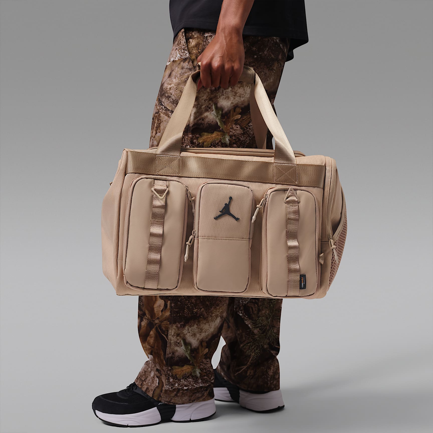 Jordan Collectors Gym Duffel (45L). Nike LU